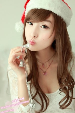 日本适合十八岁以上的护肤品红桃